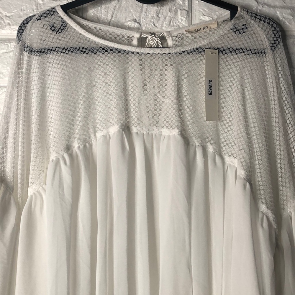 🌞‎ SanJoy sheer & lace peasant blouse